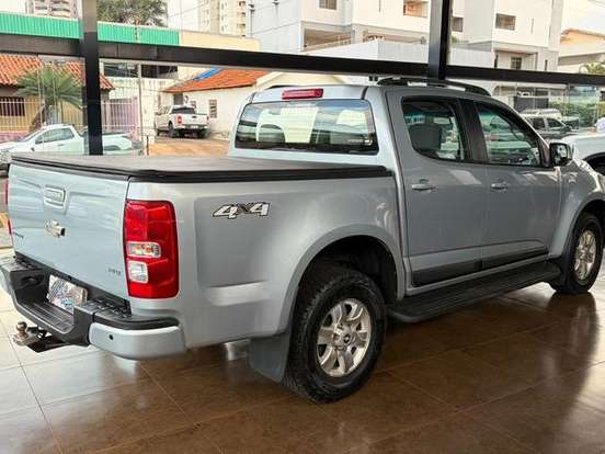 CHEVROLET-S10-2.8 LT 4X4 CD 16V TURBO DIESEL 4P AUTOMÁTICO CHEVROLET-S10-2012