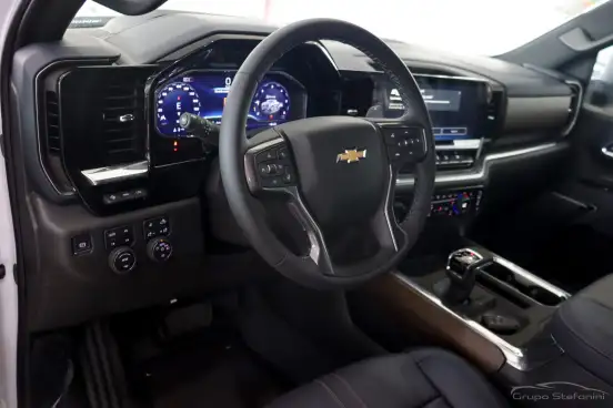 CHEVROLET-SILVERADO-2025