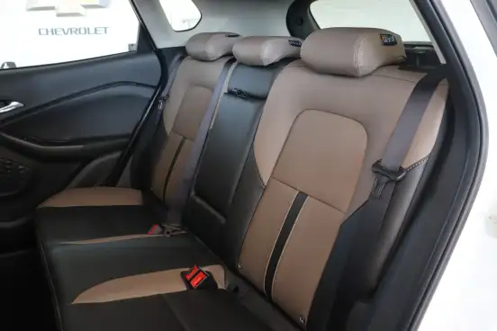 CHEVROLET-TRACKER-2025