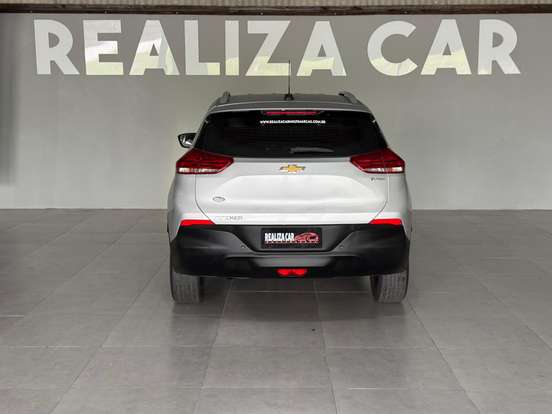 CHEVROLET-TRACKER-2020