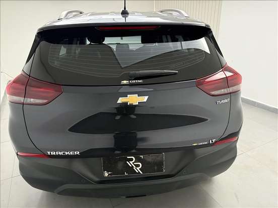 CHEVROLET-TRACKER-2024