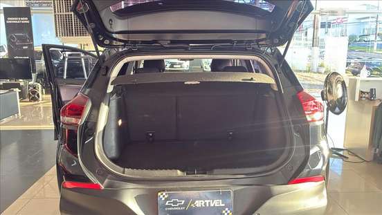 CHEVROLET-TRACKER-2023