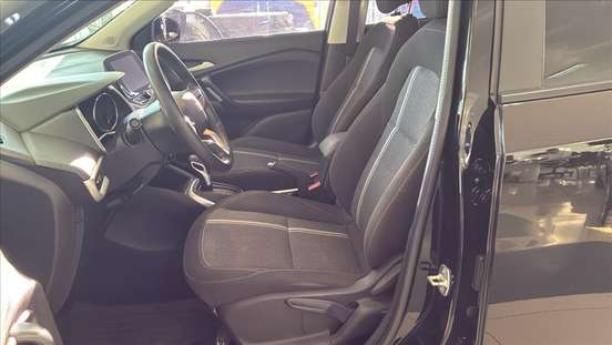 CHEVROLET-TRACKER-2023