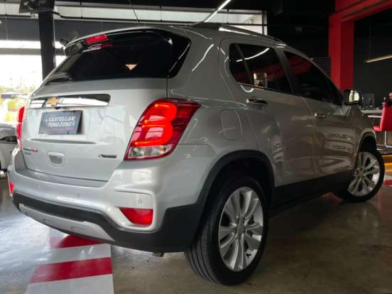 CHEVROLET-TRACKER-2018