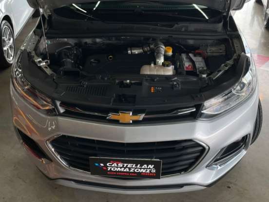 CHEVROLET-TRACKER-2018