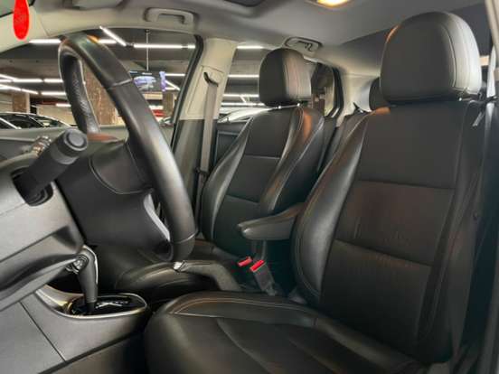 CHEVROLET-TRACKER-2018