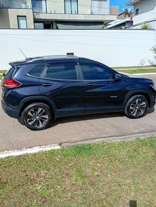 CHEVROLET-TRACKER-2024