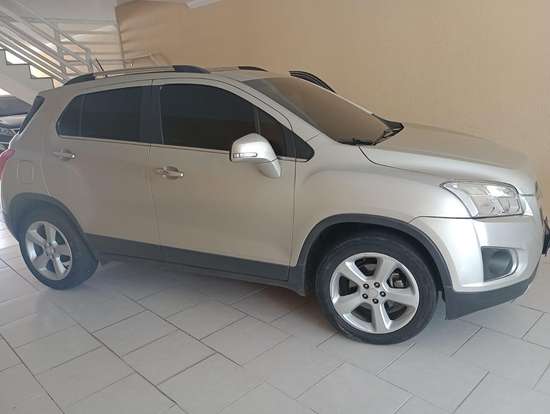 CHEVROLET-TRACKER-2015