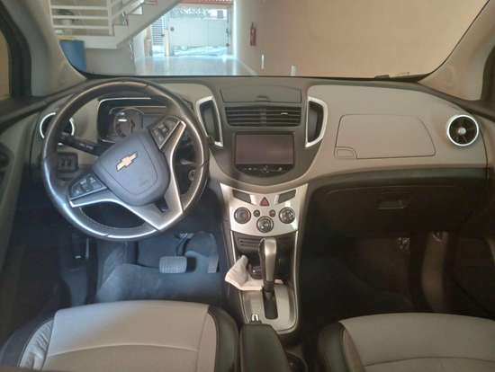 CHEVROLET-TRACKER-2015