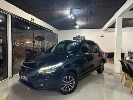 FIAT ARGO 1.3 FIREFLY FLEX TREKKING CVT FIAT ARGO 1.3 FIREFLY FLEX TREKKING CVT