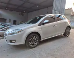 FIAT BRAVO 1.8 ESSENCE 16V FLEX 4P AUTOMATIZADO FIAT BRAVO 1.8 ESSENCE 16V FLEX 4P AUTOMATIZADO