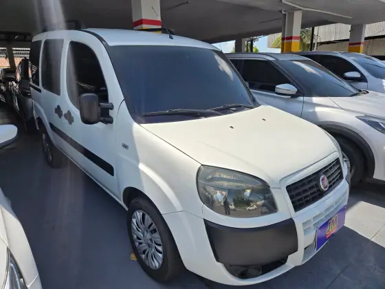 FIAT DOBLÒ 1.8 MPI ESSENCE 7L 16V FLEX 4P MANUAL FIAT DOBLÒ 1.8 MPI ESSENCE 7L 16V FLEX 4P MANUAL