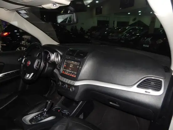 FIAT-FREEMONT-2.4 PRECISION 16V GASOLINA 4P AUTOMÁTICO FIAT-FREEMONT-2013