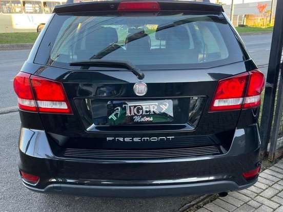 FIAT-FREEMONT-2.4 EMOTION 16V GASOLINA 4P AUTOMÁTICO FIAT-FREEMONT-2012