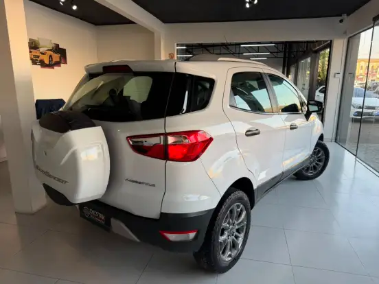 FORD-ECOSPORT-2016