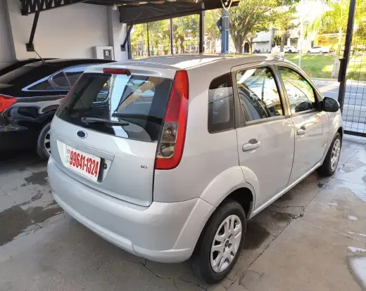 FORD-FIESTA-2011
