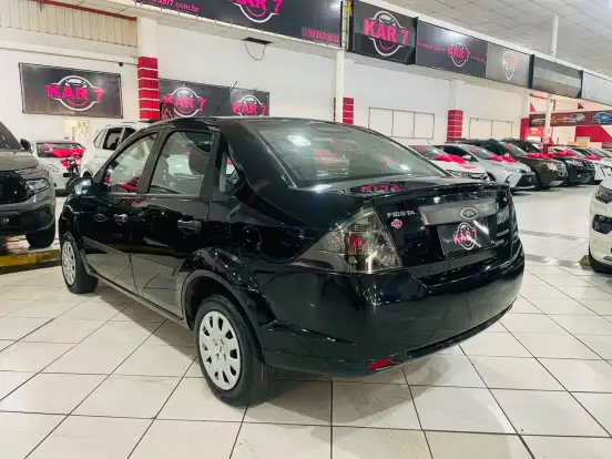 FORD-FIESTA-2010