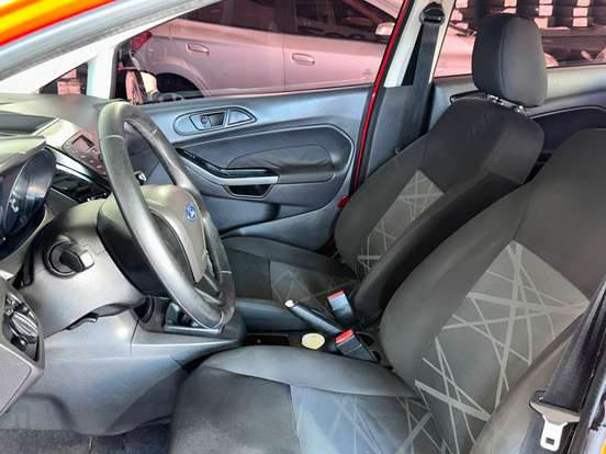 FORD-FIESTA-1.5 SE HATCH 16V FLEX 4P MANUAL FORD-FIESTA-2015