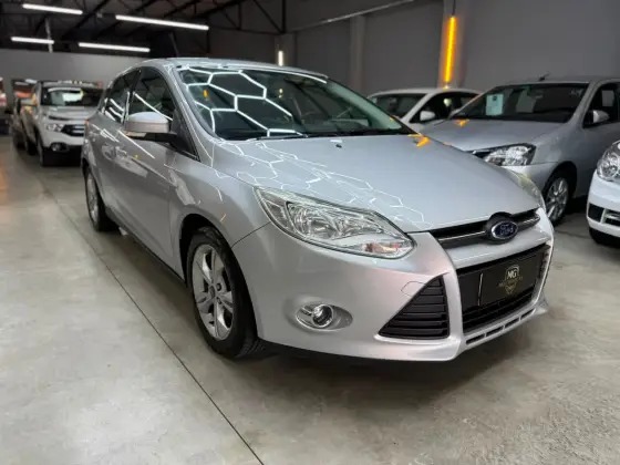 FORD FOCUS 1.6 S 16V FLEX 4P POWERSHIFT FORD FOCUS 1.6 S 16V FLEX 4P POWERSHIFT