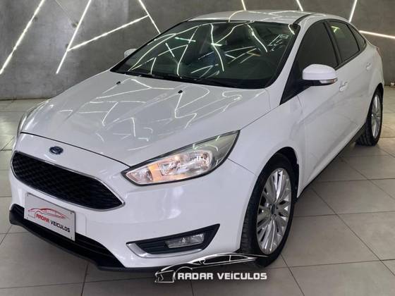 FORD FOCUS 2.0 SE 16V FLEX 4P POWERSHIFT