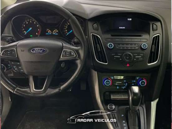 FORD-FOCUS-2015