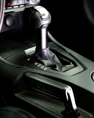 FORD-MUSTANG-2025