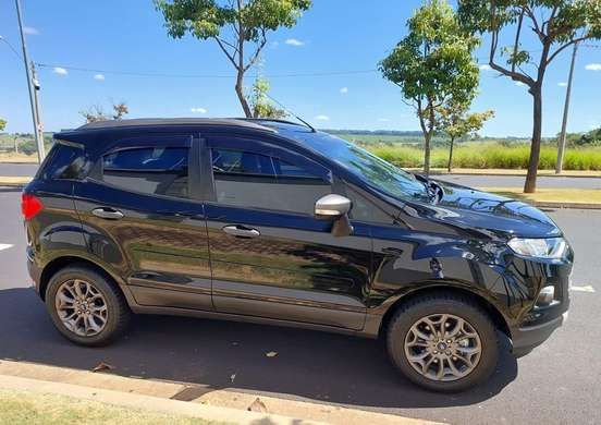 FORD-ECOSPORT-2013