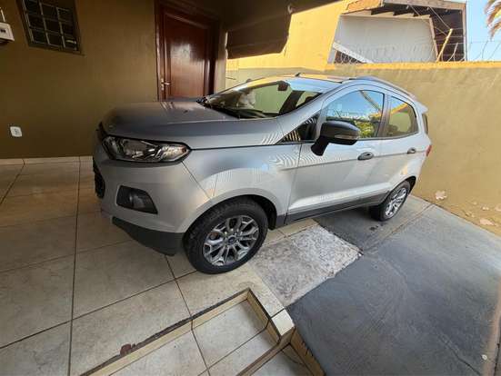 FORD-ECOSPORT-2013