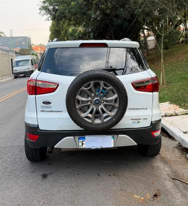 FORD-ECOSPORT-2015