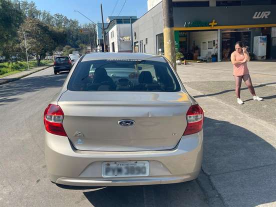 FORD-KA-2016