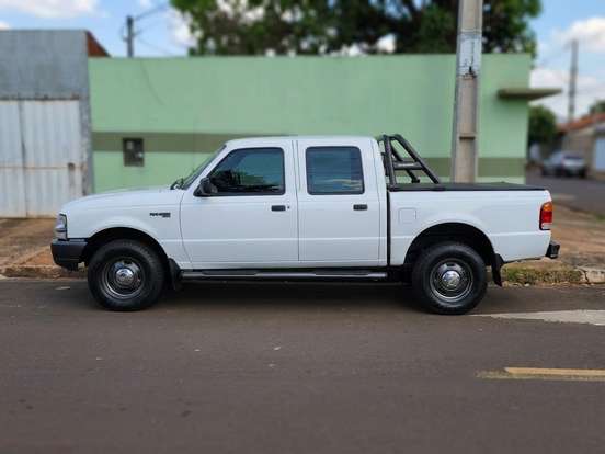 FORD-RANGER-2001