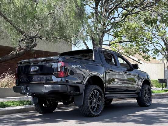 FORD-RANGER-3.0 V6 TURBO DIESEL CD LIMITED 4X4 AUTOMÁTICO FORD-RANGER-2024