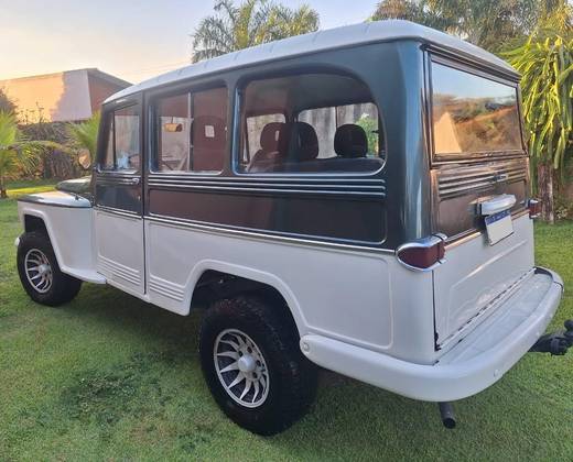 FORD RURAL 2.8 4X4 6 CILINDROS 12V GASOLINA 2P MANUAL