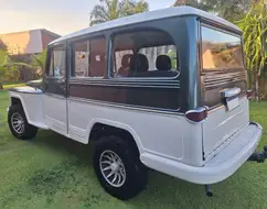 FORD RURAL 2.8 4X4 6 CILINDROS 12V GASOLINA 2P MANUAL FORD RURAL 2.8 4X4 6 CILINDROS 12V GASOLINA 2P MANUAL