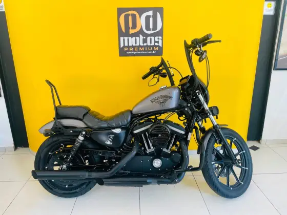 HARLEY-DAVIDSON SPORTSTER IRON 883 HARLEY-DAVIDSON SPORTSTER IRON 883