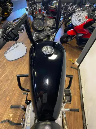 HARLEY-DAVIDSON-SPORTSTER XL 883-2006