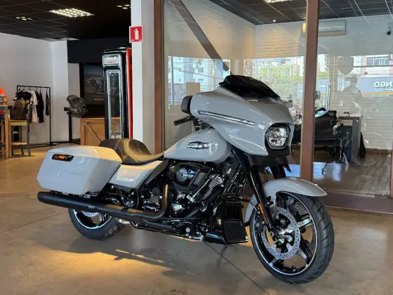 HARLEY-DAVIDSON STREET GLIDE HARLEY-DAVIDSON STREET GLIDE