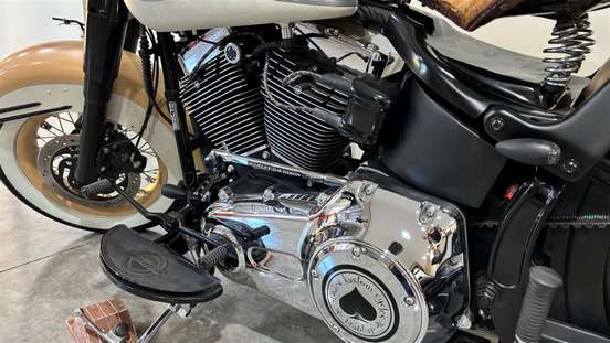 HARLEY-DAVIDSON-SOFTAIL DELUXE-2011