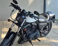 HARLEY-DAVIDSON SPORTSTER XL 883 R HARLEY-DAVIDSON SPORTSTER XL 883 R