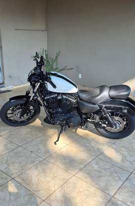 HARLEY-DAVIDSON-SPORTSTER XL 883 R-2008