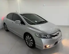 HONDA CIVIC 1.8 LXL 16V FLEX 4P AUTOMÁTICO HONDA CIVIC 1.8 LXL 16V FLEX 4P AUTOMÁTICO