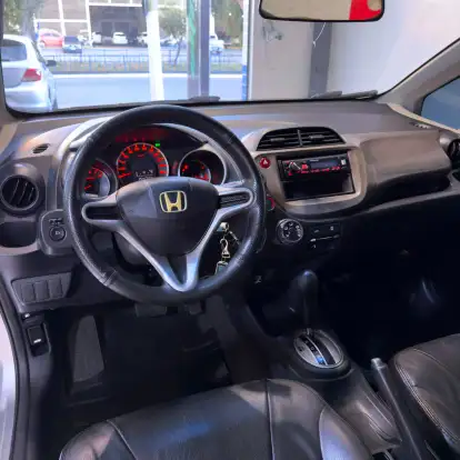 HONDA-FIT-2009