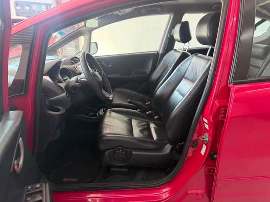 HONDA-FIT-2009
