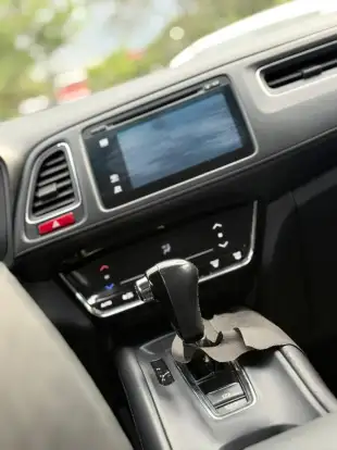 HONDA-HR-V-2015