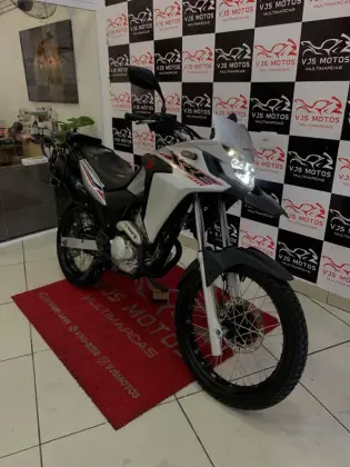 HONDA XRE 300 ABS HONDA XRE 300 ABS