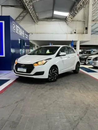 HYUNDAI HB20 1.0 COMFORT 12V FLEX 4P MANUAL HYUNDAI HB20 1.0 COMFORT 12V FLEX 4P MANUAL