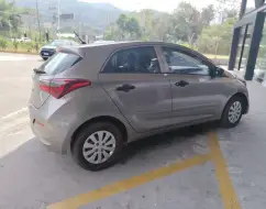 HYUNDAI HB20 1.0 UNIQUE 12V FLEX 4P MANUAL HYUNDAI HB20 1.0 UNIQUE 12V FLEX 4P MANUAL
