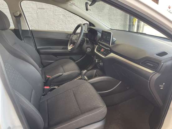 HYUNDAI-HB20-2024
