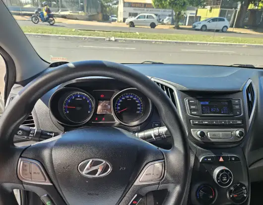 HYUNDAI-HB20S-2016
