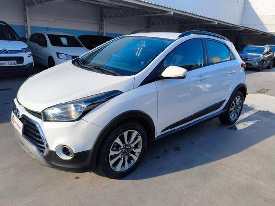 HYUNDAI HB20X 1.6 16V STYLE FLEX 4P AUTOMÁTICO